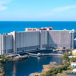 Apartment Laketown Wharf By Panhandle Getaways, Panama City Beach